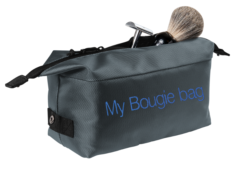 travel-roam-beauty-bag-wander
